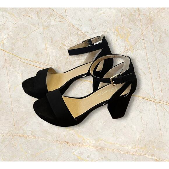 CL by Laundry Womens Go On Block Dress Sandals Size 8W - Picture 1 of 10